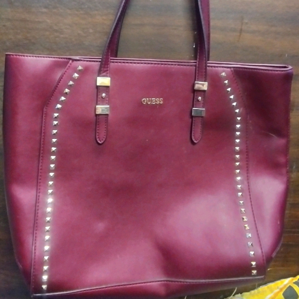 Guess purse